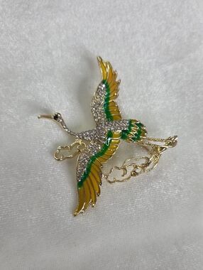 Women's Green Yellow Crane Bird Brooch Retro Style Pin Rhinestones Elegant NEW